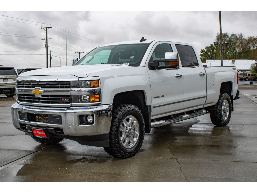2015 Chevrolet Silverado 2500HD LTZ photo 4