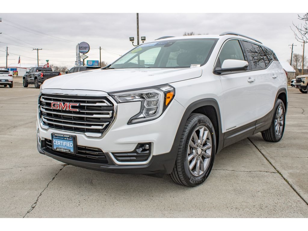 Used 2024 GMC Terrain SLT SUV