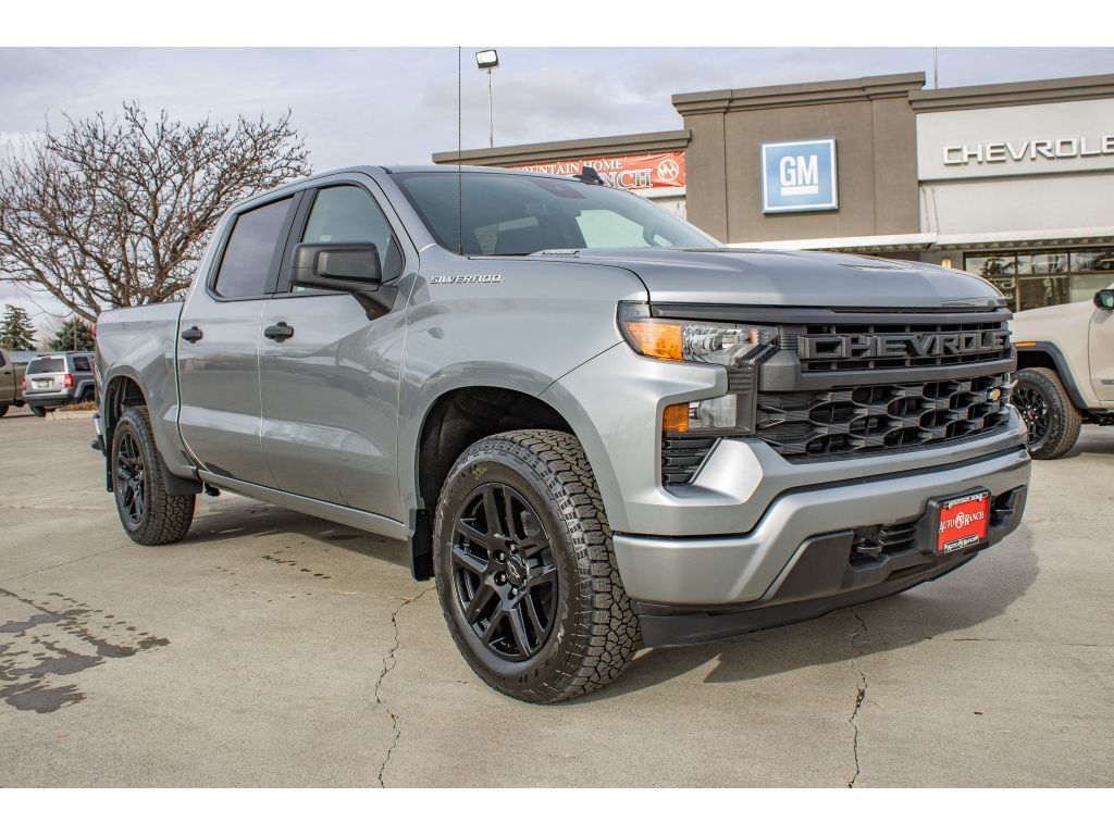 New 2026 Chevrolet Silverado 1500 Custom Truck