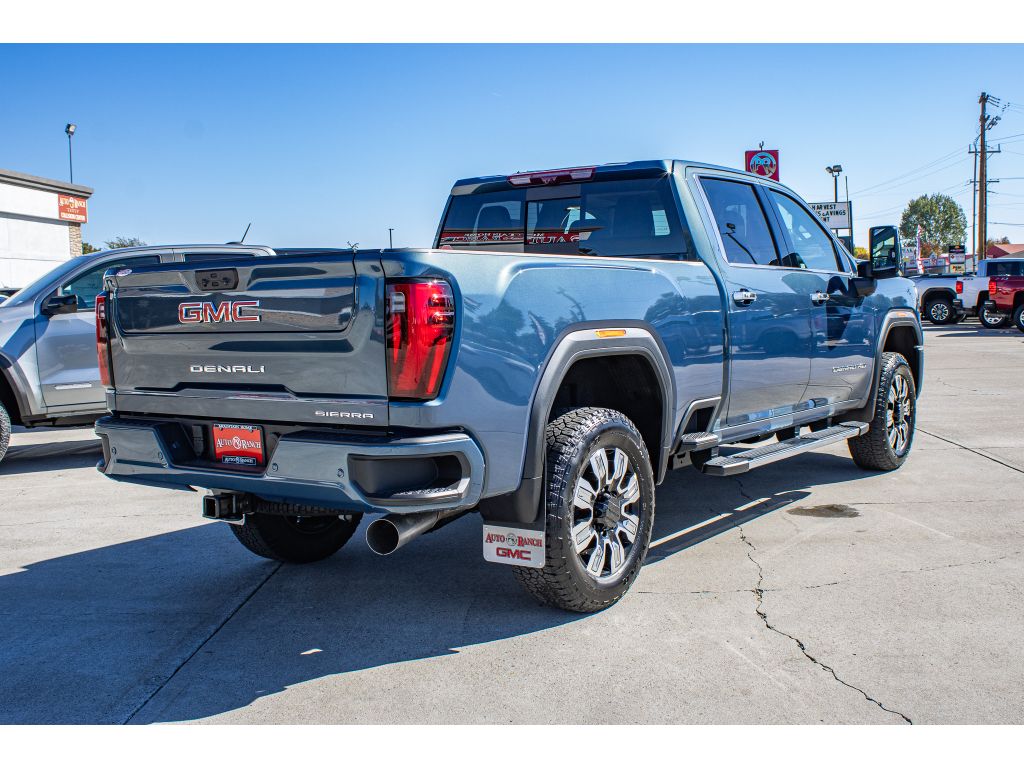 2026 GMC Sierra 3500HD Denali - Photo 6