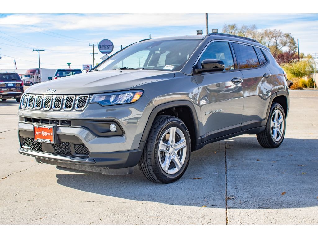 Used 2023 Jeep Compass Latitude SUV