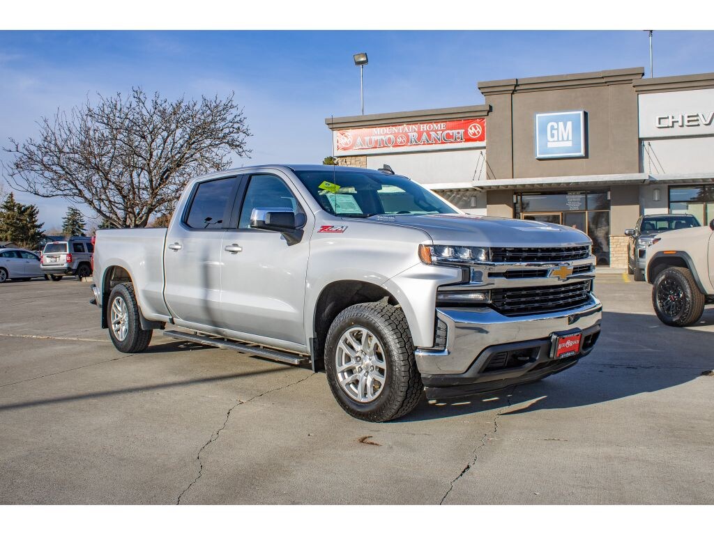 Used 2020 Chevrolet Silverado 1500 LT Truck Crew Cab