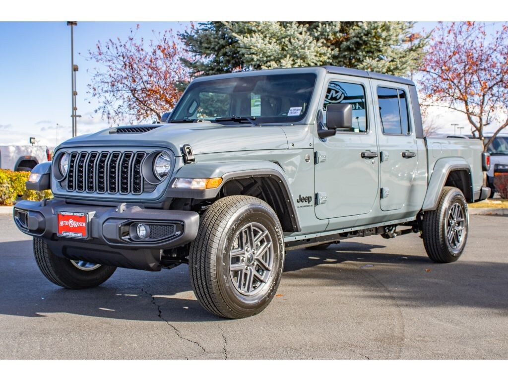 New 2025 Jeep Gladiator Sport Truck Crew Cab