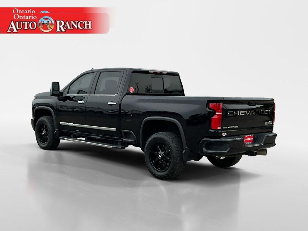 Used 2024 Chevrolet Silverado 2500 HD High Country Truck Crew Cab