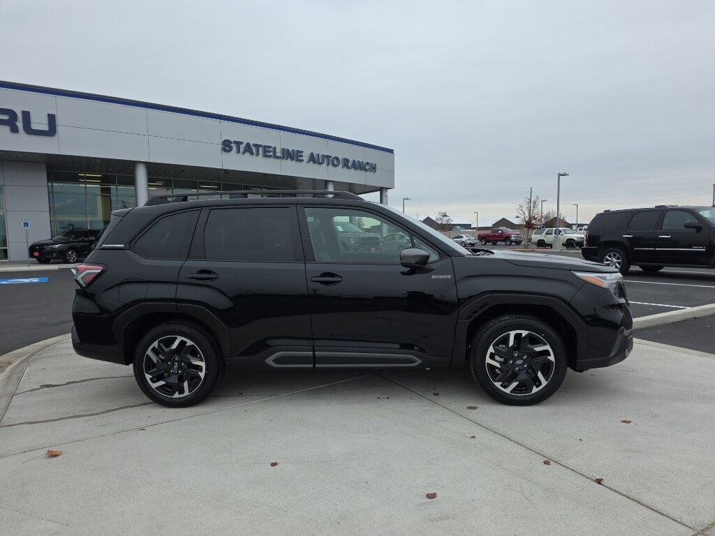New 2025 Subaru Forester Hybrid Limited SUV