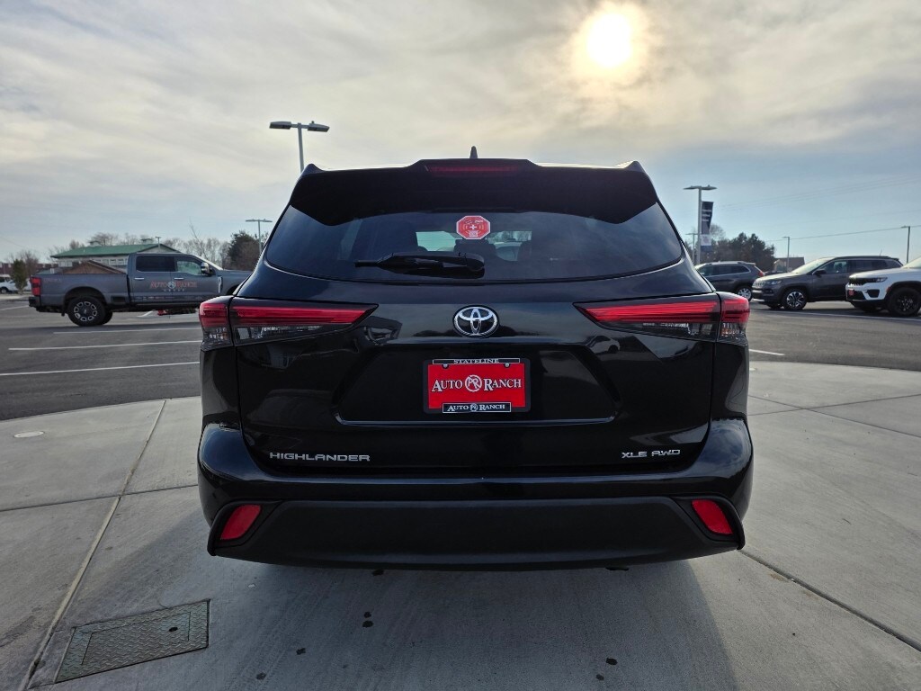 Used 2023 Toyota Highlander XLE SUV