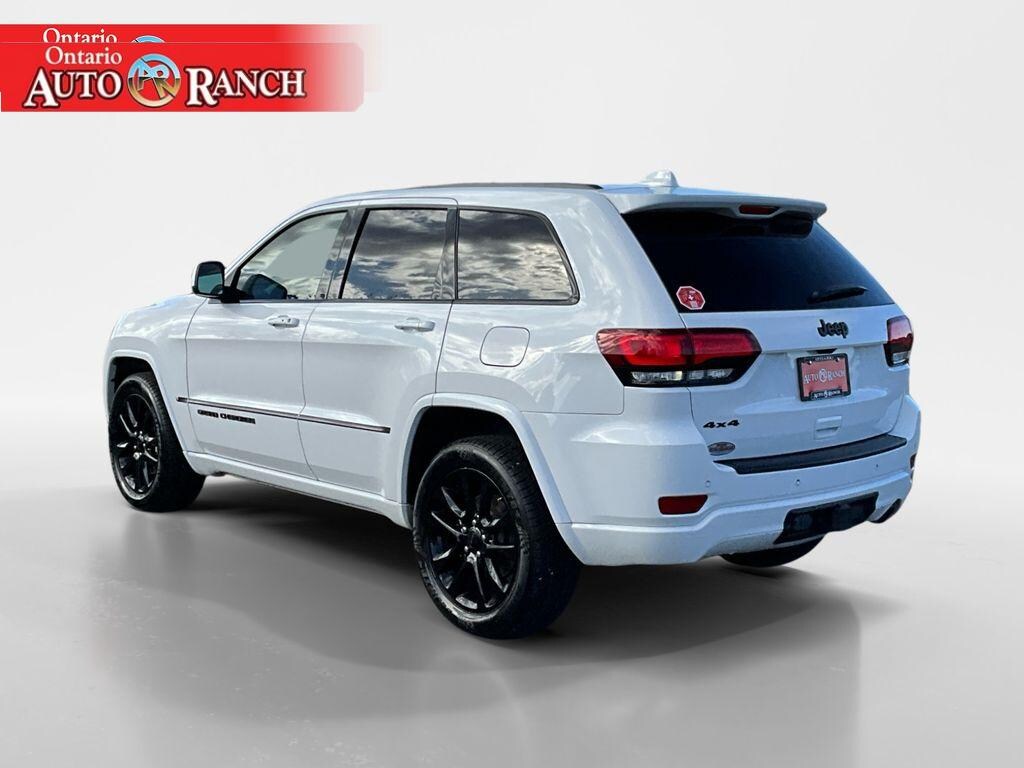 Used 2021 Jeep Grand Cherokee Laredo SUV