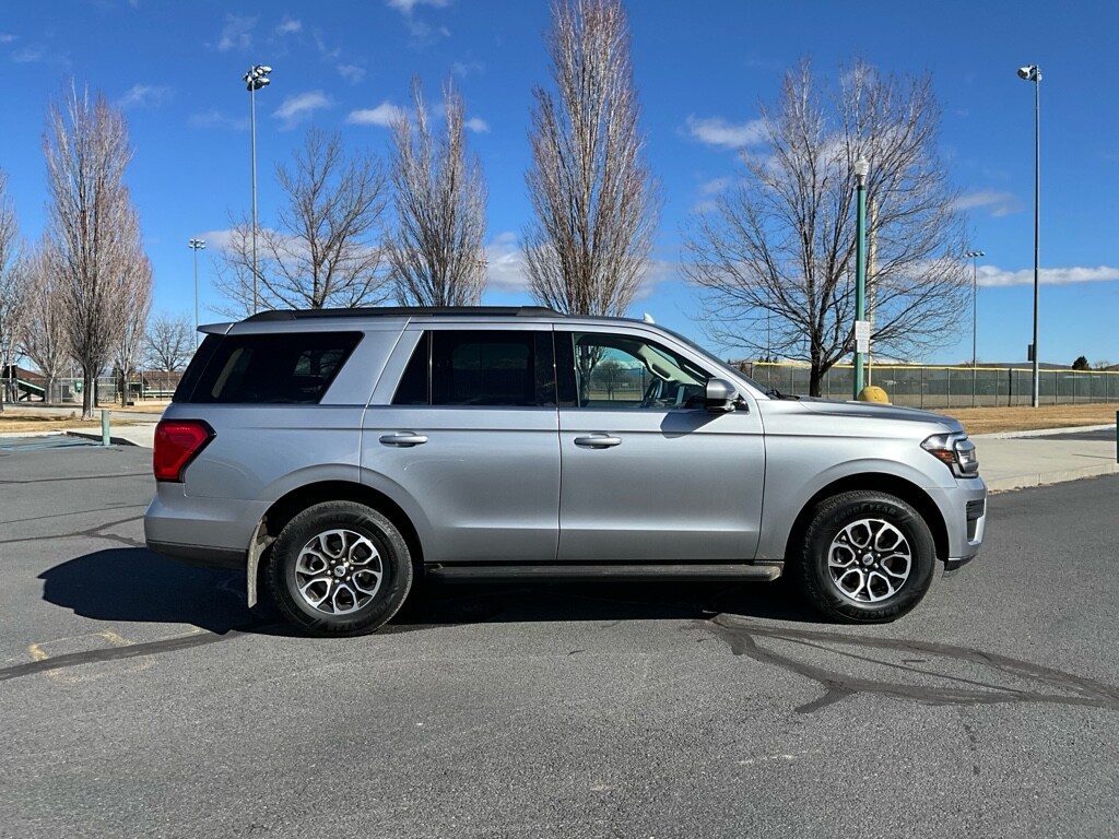 Used 2024 Ford Expedition XLT SUV