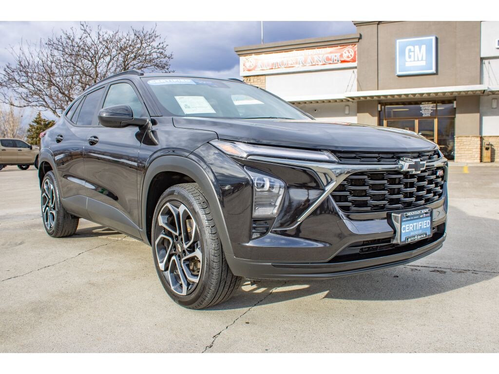 Used 2025 Chevrolet Trax 2RS SUV