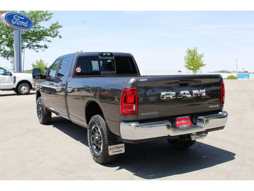 New 2025 Ram 3500 Laramie Truck Crew Cab