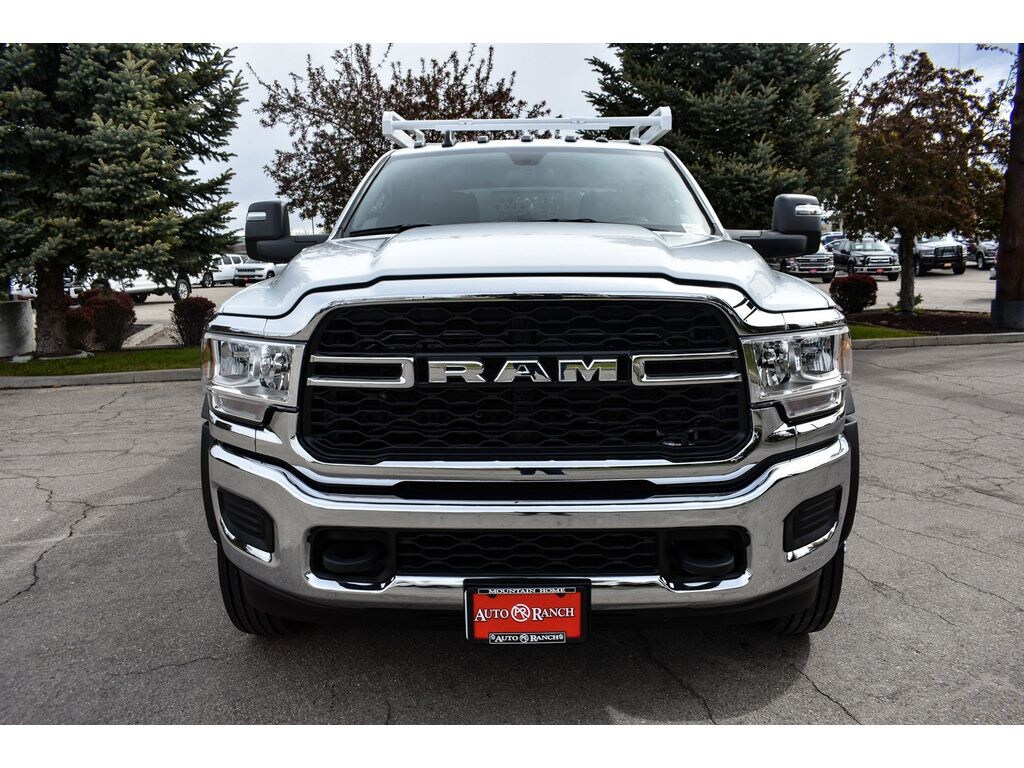 New 2024 Ram 5500 Chassis Cab Tradesman/SLT/Laramie/Limited Truck Crew Cab
