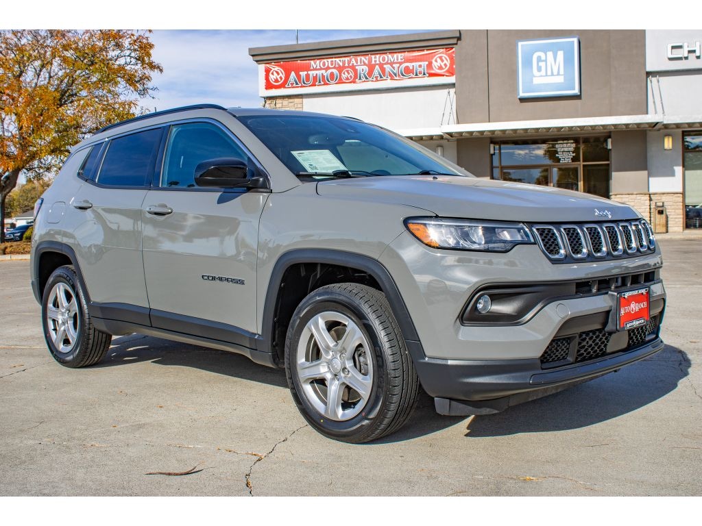 Used 2023 Jeep Compass Latitude SUV