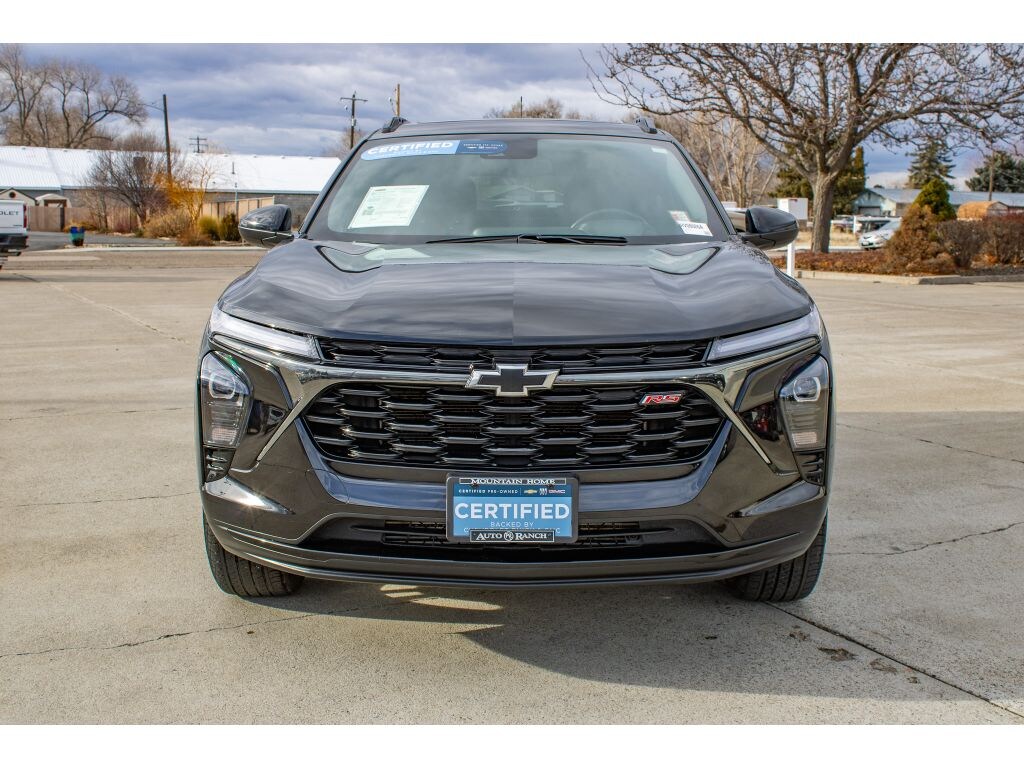 Used 2025 Chevrolet Trax 2RS SUV