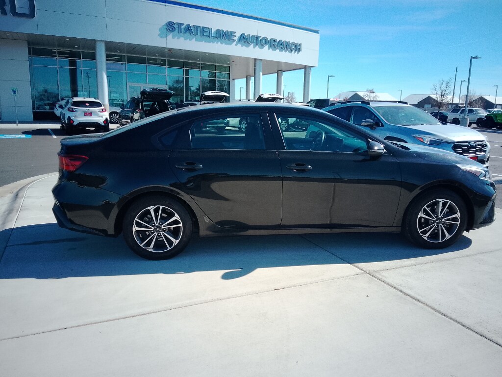 Used 2023 Kia Forte LXS Sedan