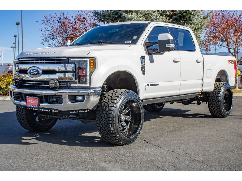 Used 2019 Ford F-350 Lariat Truck Crew Cab