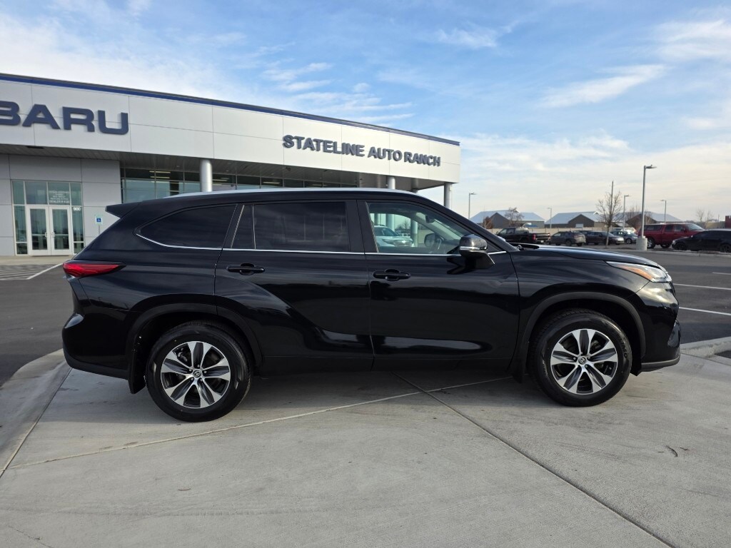 Used 2023 Toyota Highlander XLE SUV