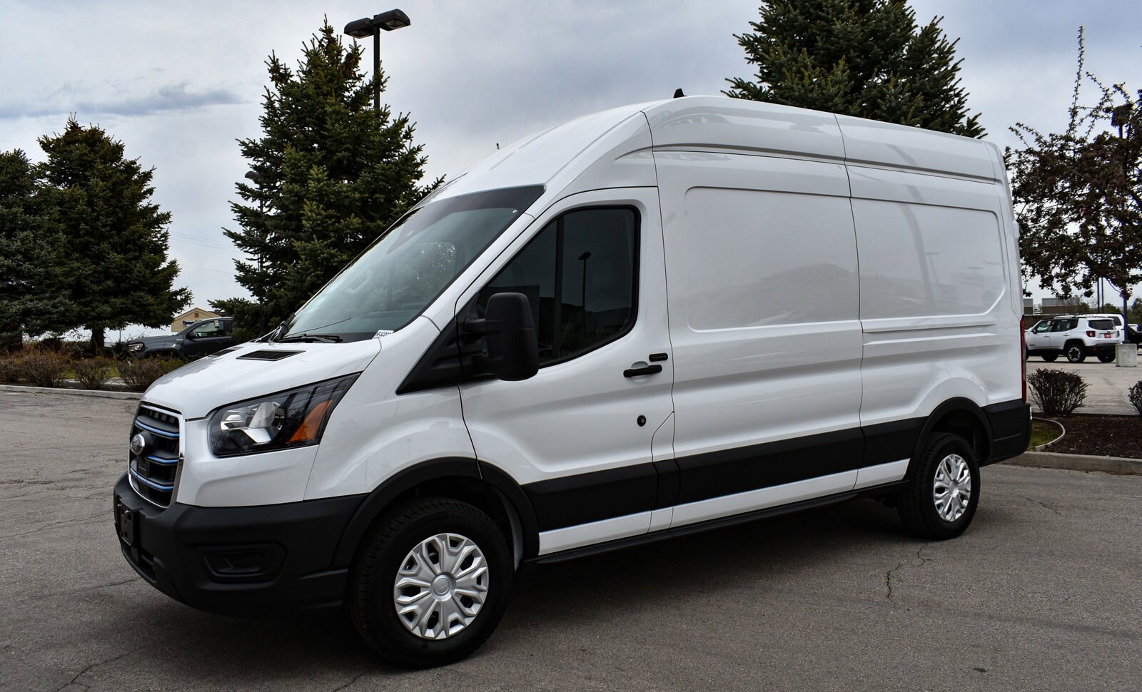 2023 Ford Transit photo 3