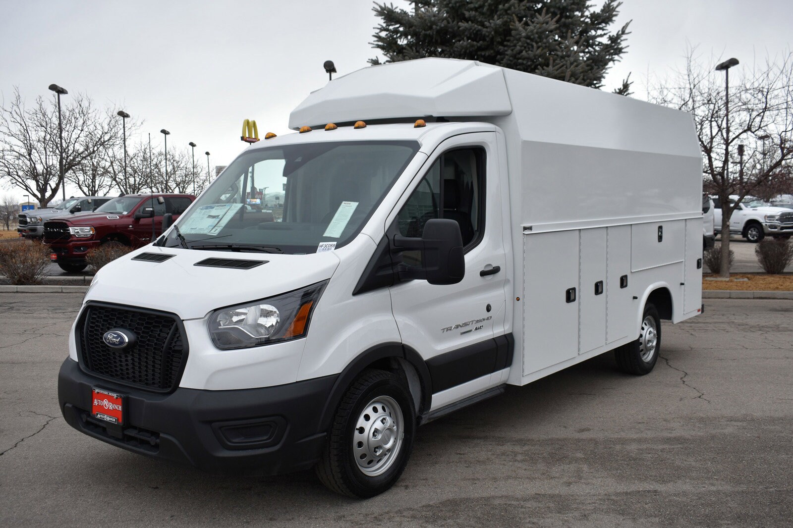 2023 Ford Transit Cutaway Chassis photo 2
