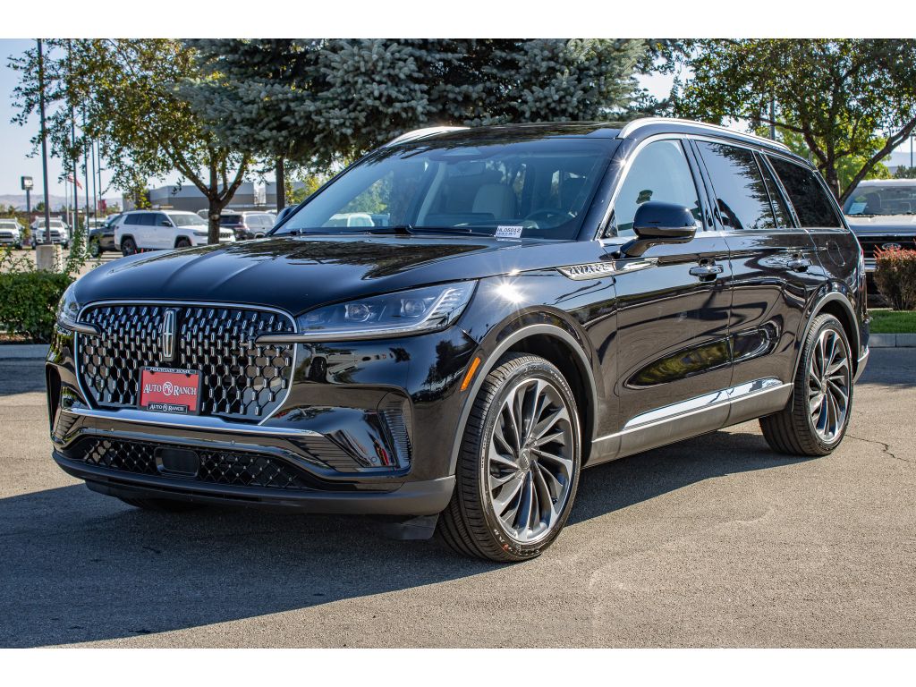 2025 Lincoln Aviator Reserve photo 4