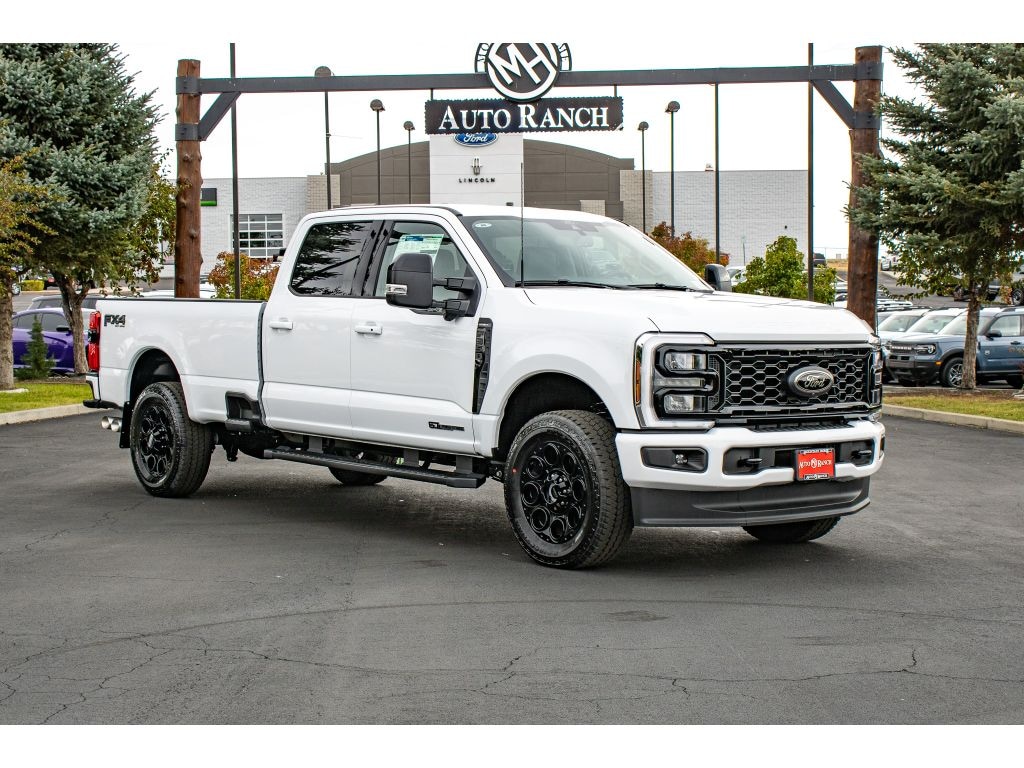 New 2026 Ford F-350 Lariat Crew Cab