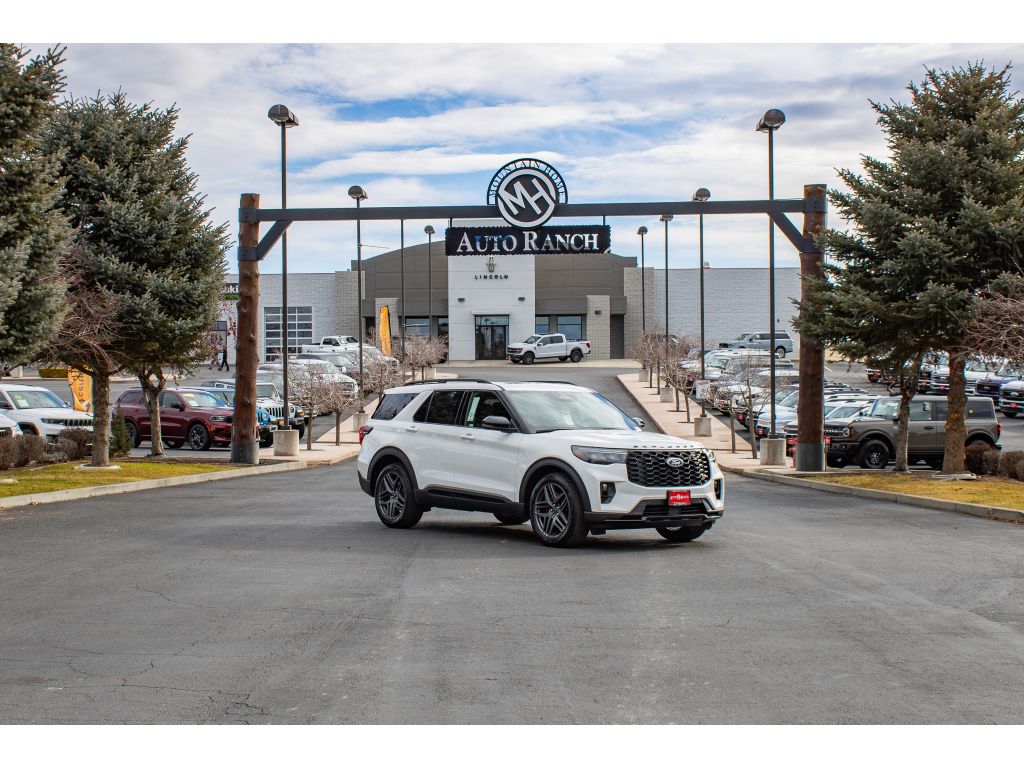 2026 Ford Explorer ST's photo