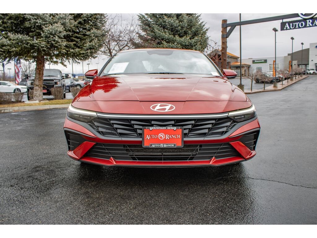 Used 2024 Hyundai Elantra SEL Sedan