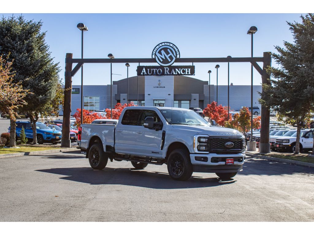 2026 Ford F-250 Super Duty Lariat's photo