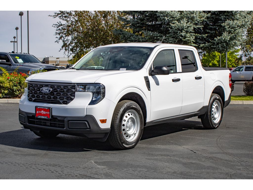 2025 Ford Maverick XL photo 2