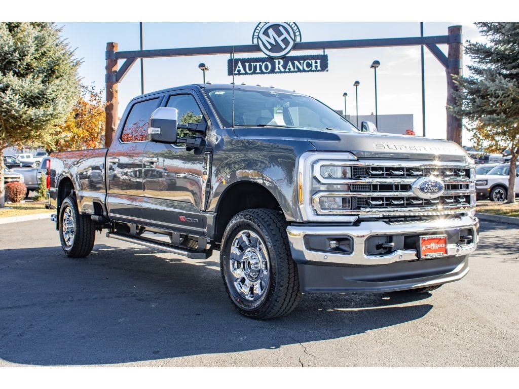 New 2026 Ford F-350 Lariat Crew Cab