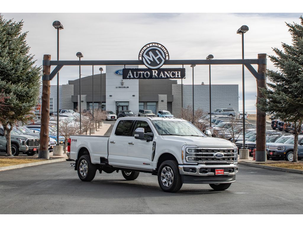 2026 Ford F-350 Super Duty King Ranch's photo
