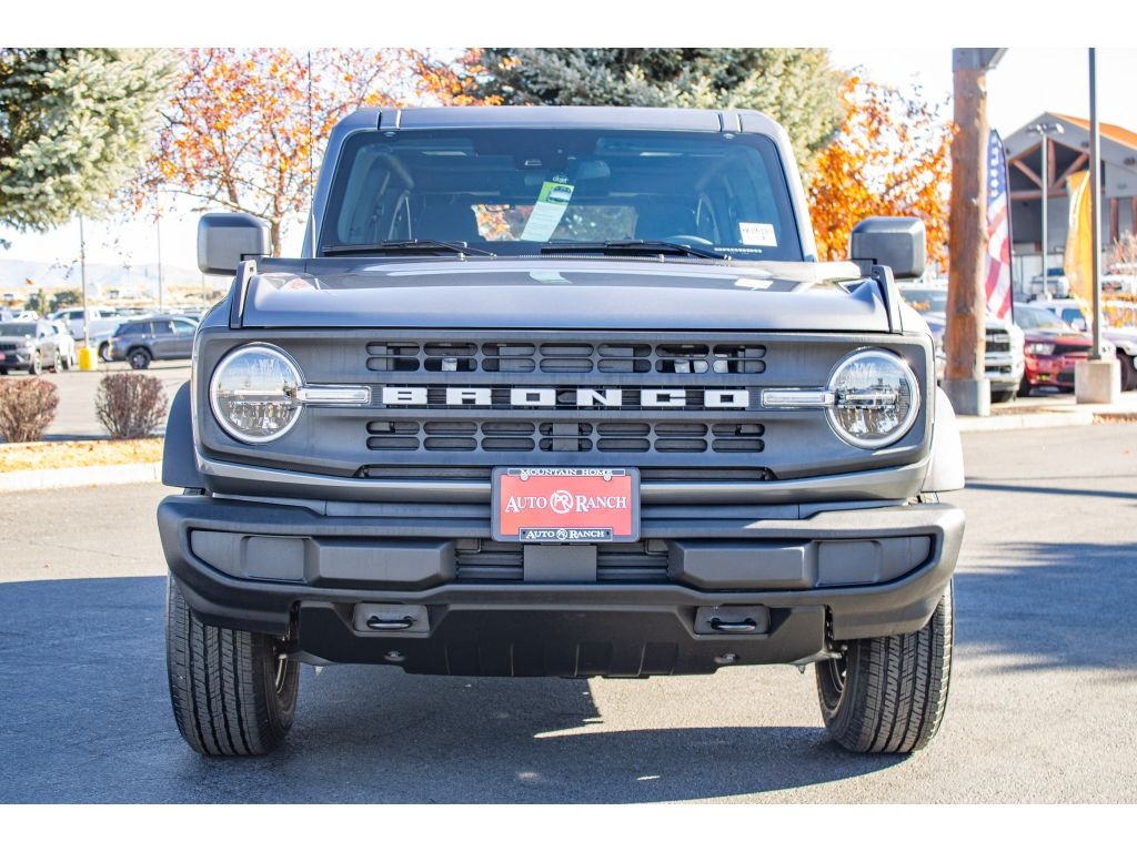 New 2025 Ford Bronco Base SUV