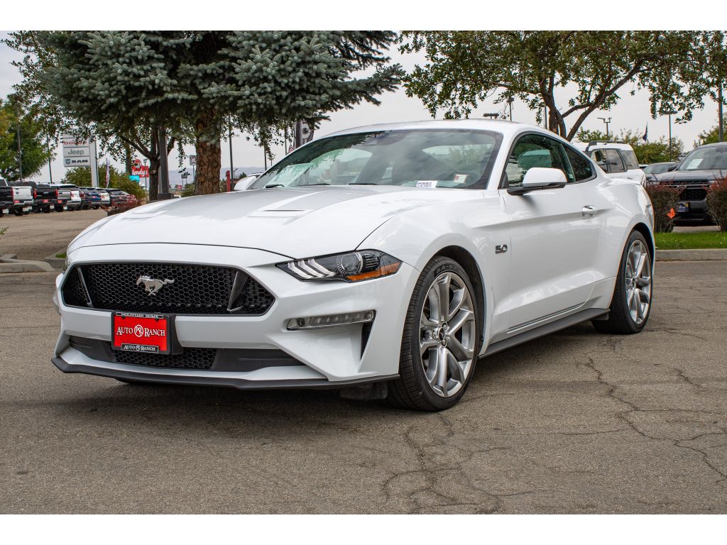 2021 Ford Mustang GT Premium photo 3