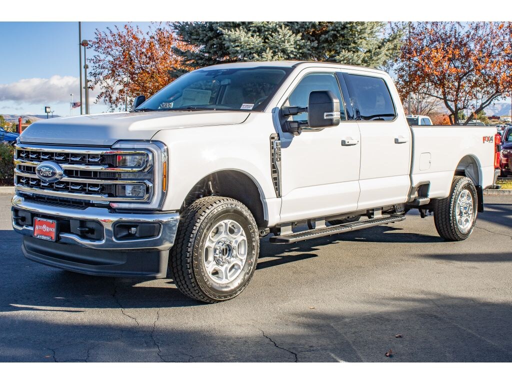 New 2026 Ford F-350 XLT Crew Cab