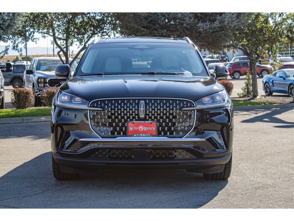 2025 Lincoln Aviator Reserve photo 3