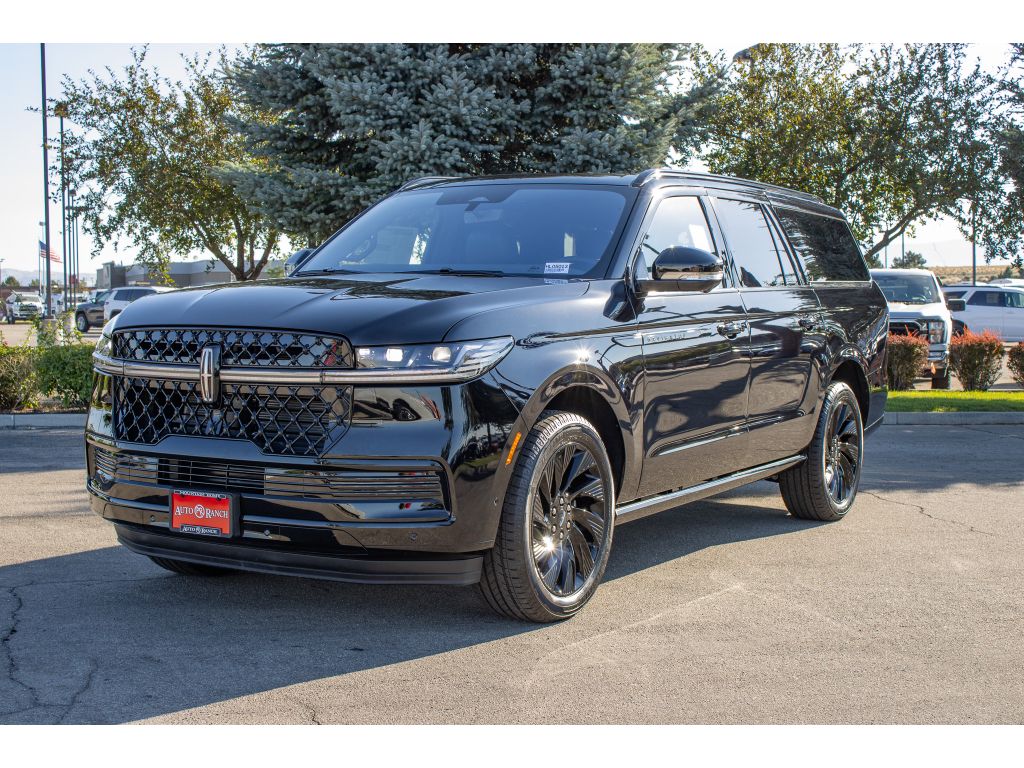 2025 Lincoln Navigator L Reserve photo 3