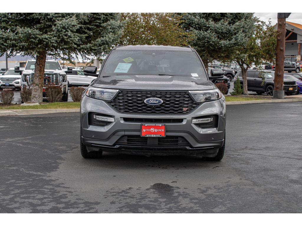 2021 Ford Explorer ST photo 3