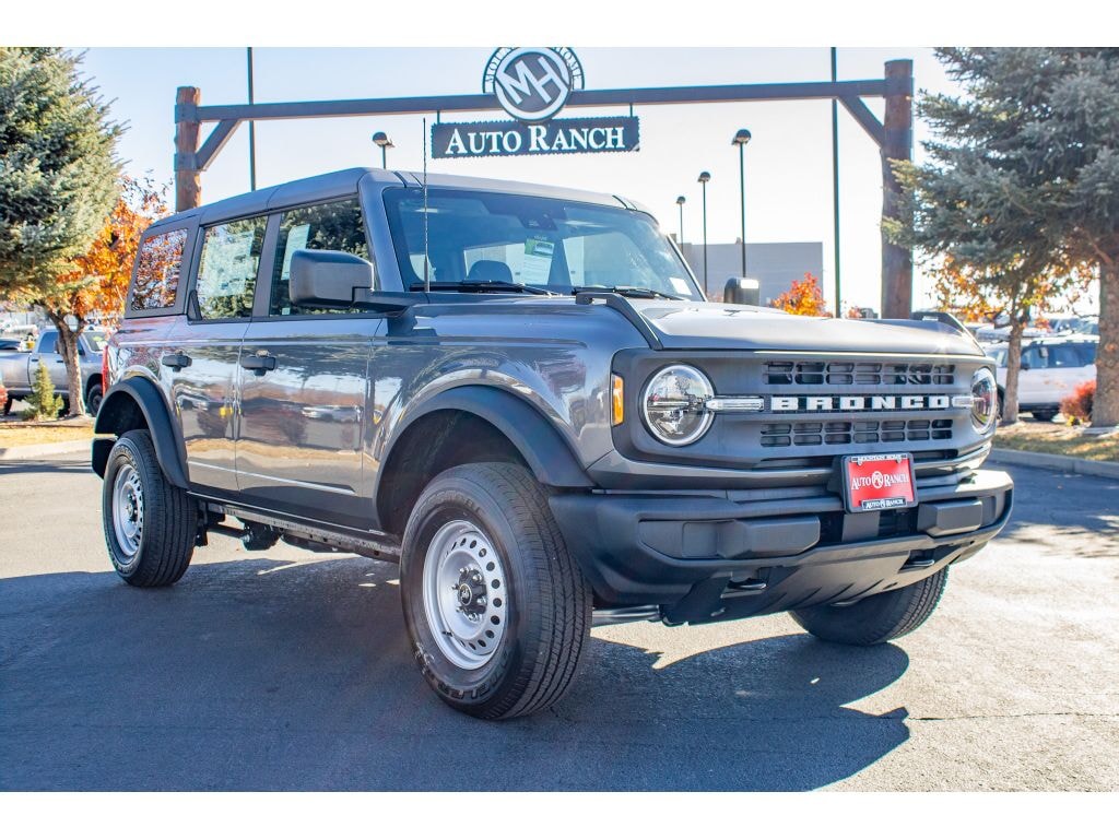 New 2025 Ford Bronco Base SUV