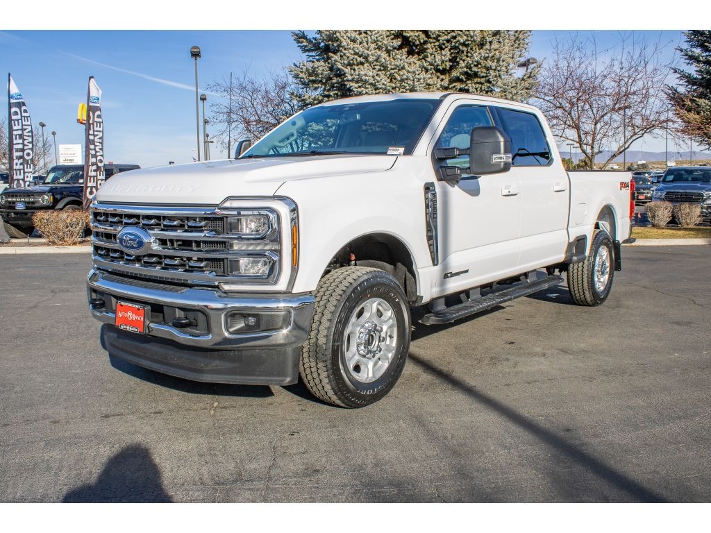 New 2026 Ford F-250 XLT Crew Cab