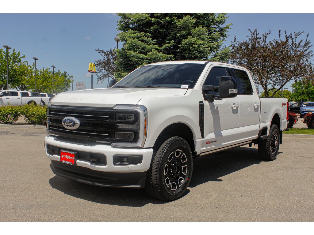 2025 Ford F-250 Platinum photo 3