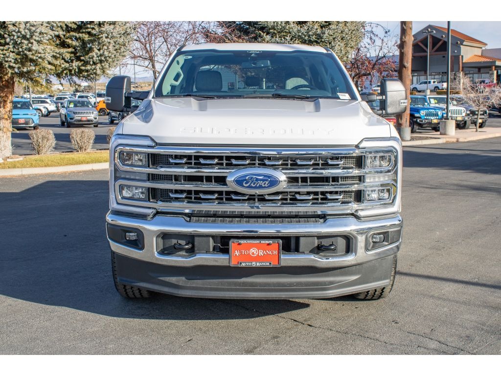 New 2026 Ford F-250 XLT Crew Cab