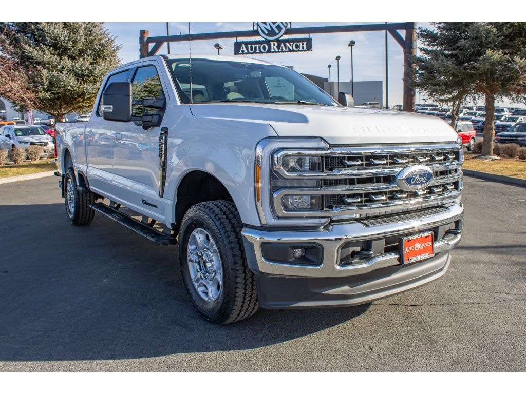 New 2026 Ford F-250 XLT Crew Cab