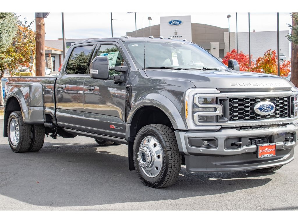 New 2026 Ford F-450 Platinum Crew Cab
