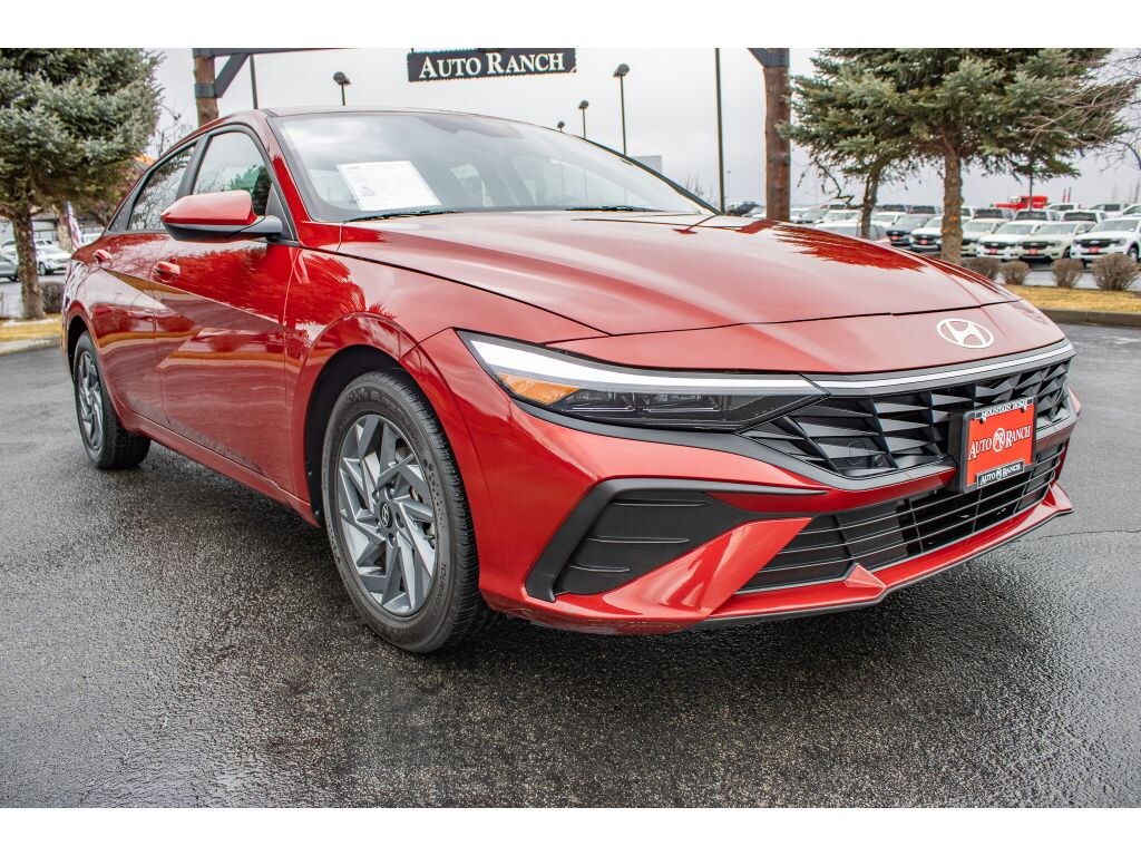 Used 2024 Hyundai Elantra SEL Sedan