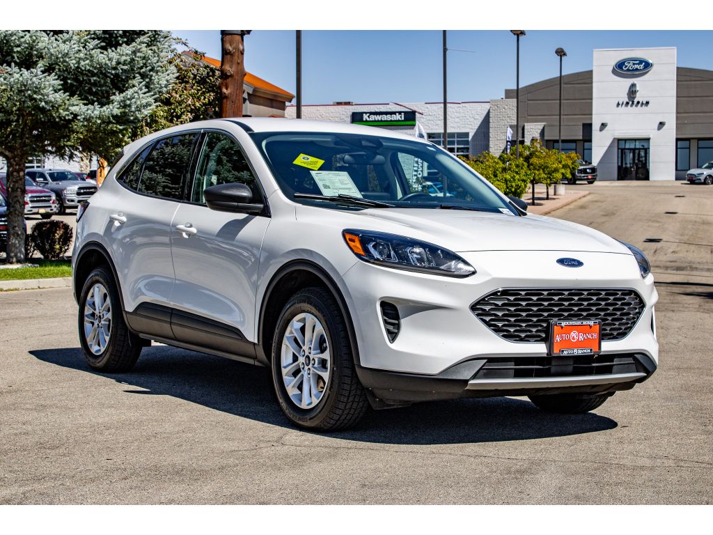 2022 Ford Escape SE photo 2