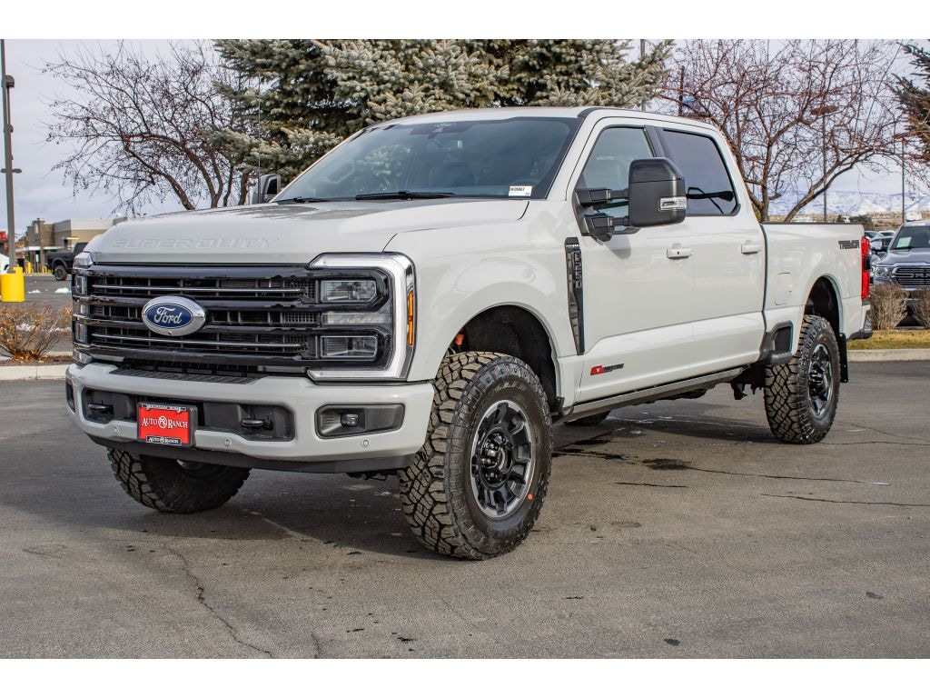 New 2026 Ford F-250 Platinum Crew Cab