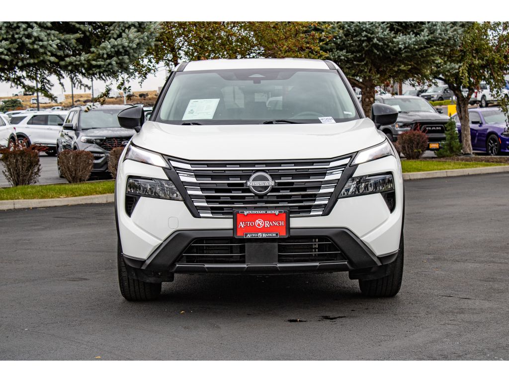 2024 Nissan Rogue S photo 3