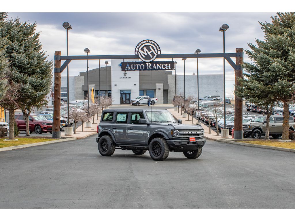 2025 Ford Bronco 4-Door Base's photo