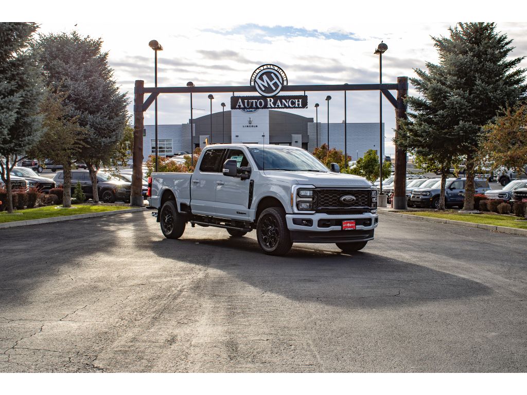 2026 Ford F-350 Super Duty Lariat's photo