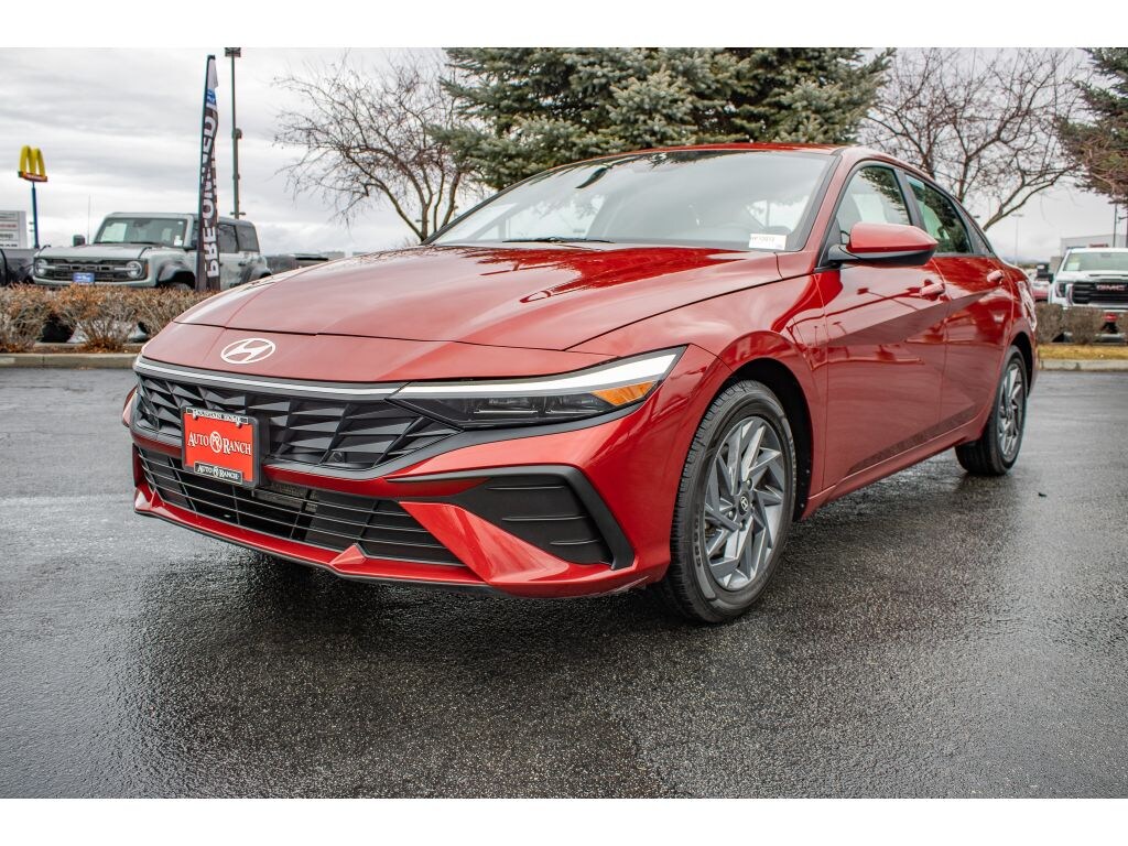 Used 2024 Hyundai Elantra SEL Sedan