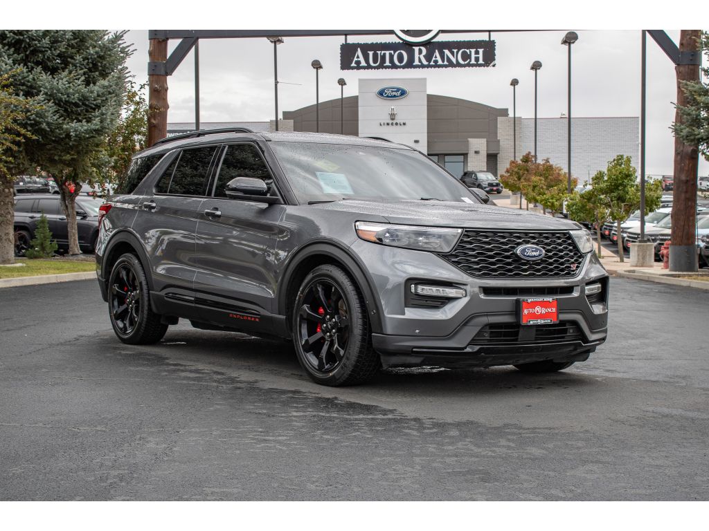2021 Ford Explorer ST photo 2